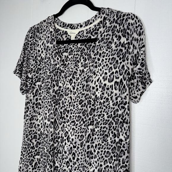 Soma Women’s Cool Nights Leopard Animal Print Sleep Shirt Night Gown Size Medium - Picture 3 of 4